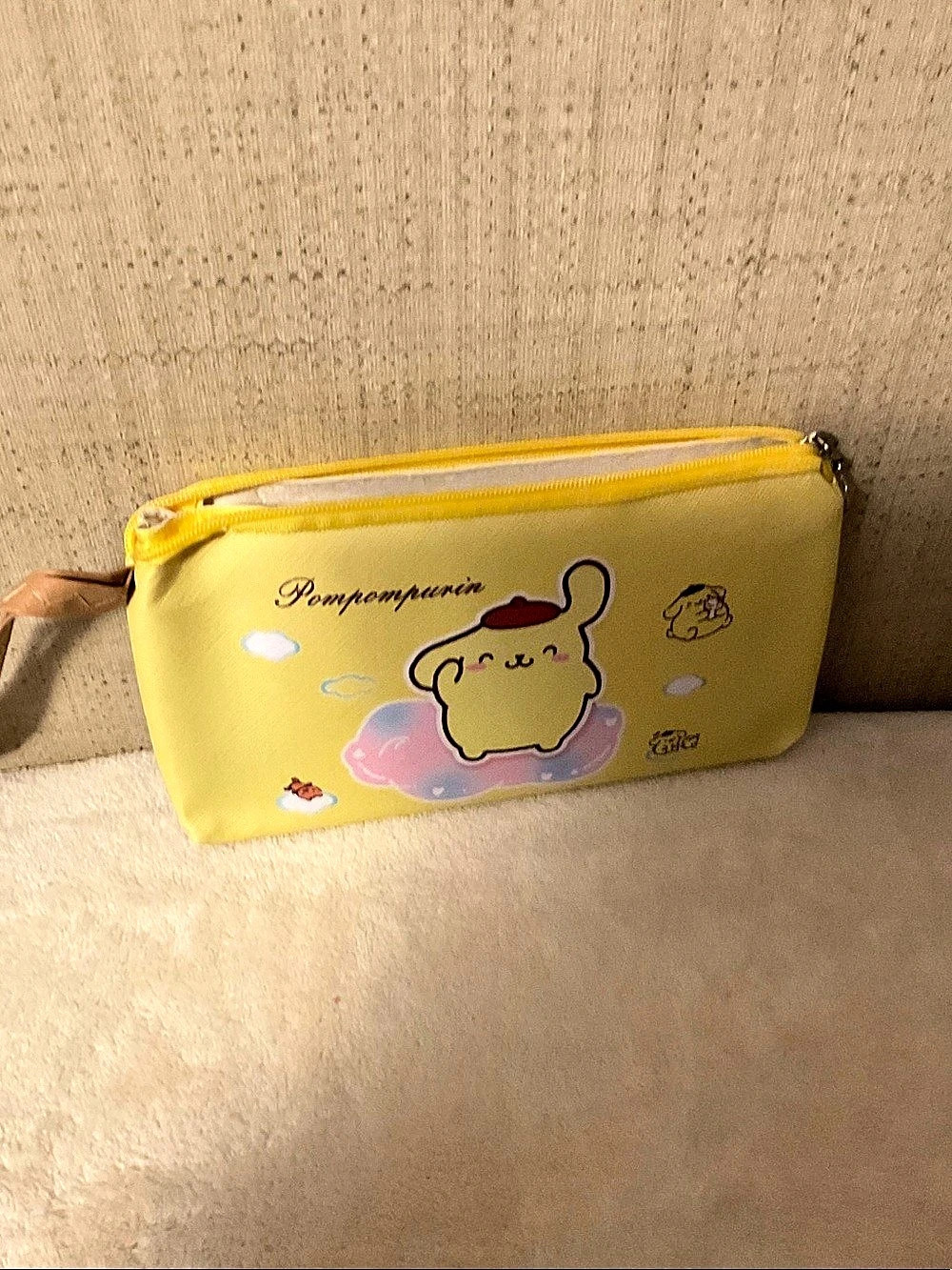 Sanrio Pompompurin Yellow Cosmetic Pouch Like New